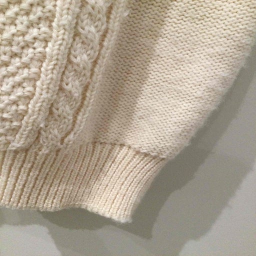 Sleeveless wool cardigan