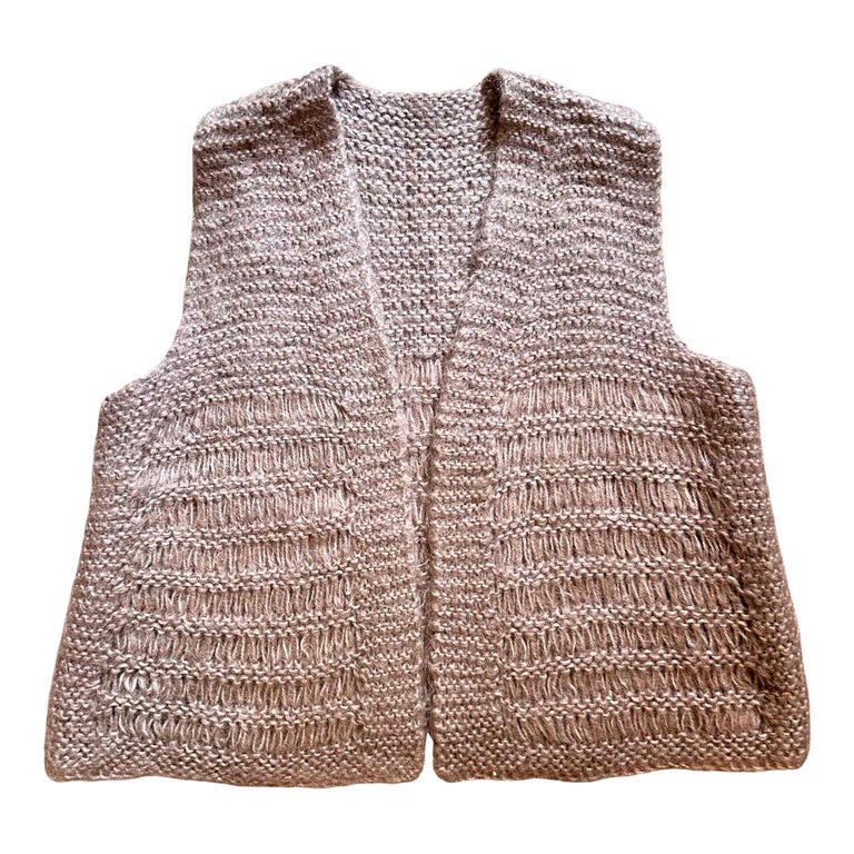 Sleeveless wool vest