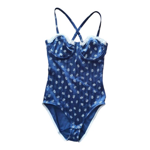 Body Cacharel