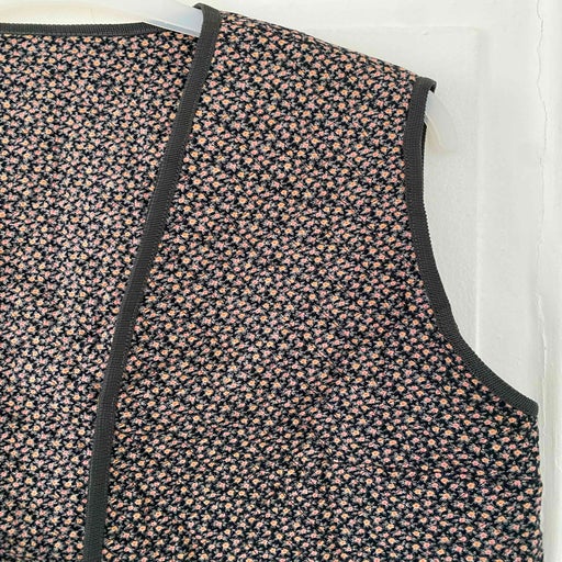Sleeveless cotton vest