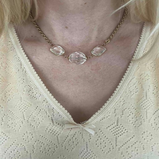 Collier métal doré et perles