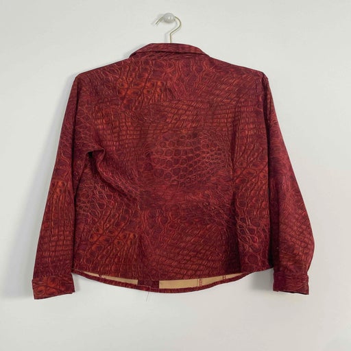 Crocodile shirt