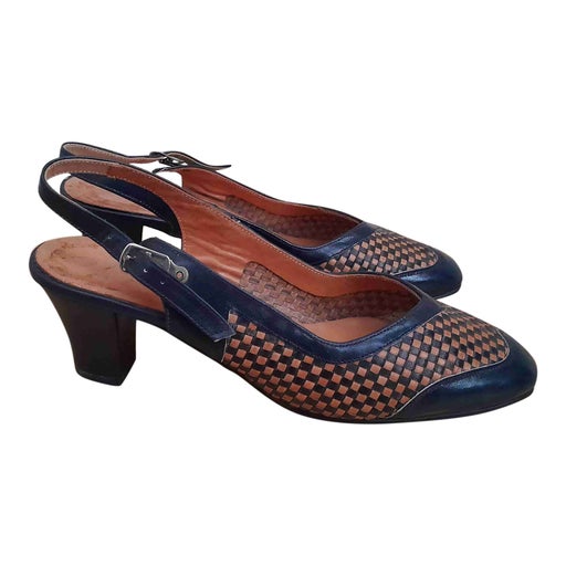 Braided leather pumps