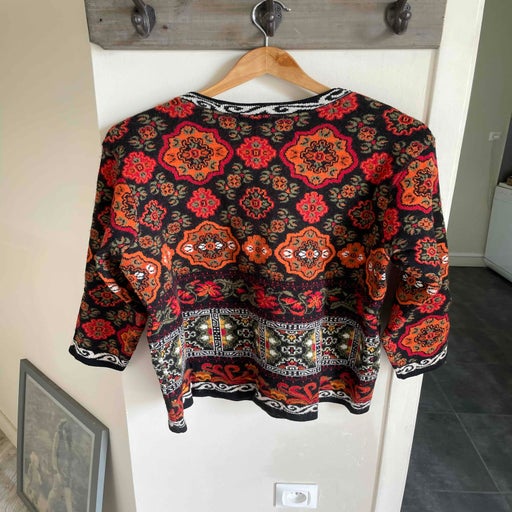 Patterned sweater