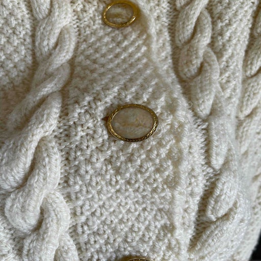 Cable wool cardigan