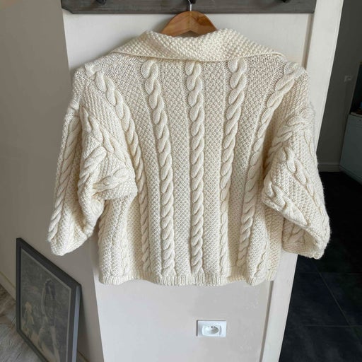 Cable wool cardigan