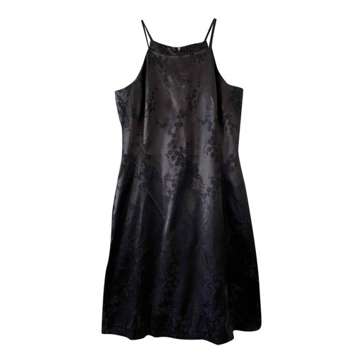Robe asiatique en satin