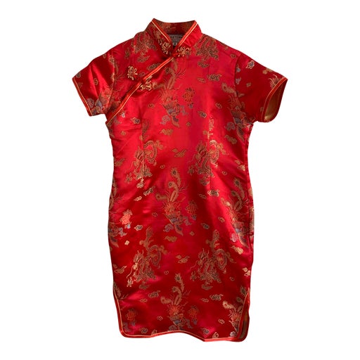 Robe courte asiatique