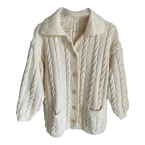 Cable wool cardigan