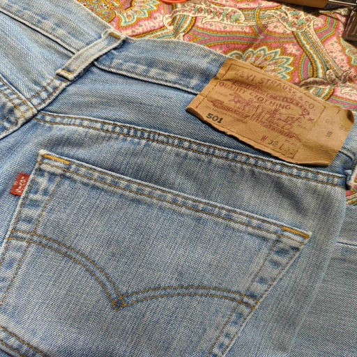 Levi's 501 W32L33 jeans
