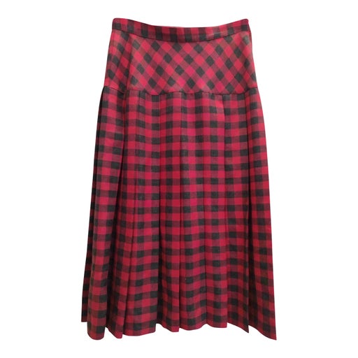 Pleated wool skirt