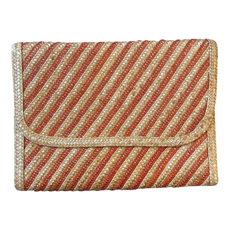 Lancaster Pouch