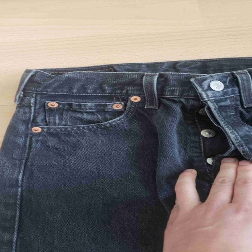 Levi's 501 L28W32 jeans