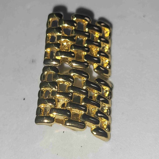 Clip-on earrings