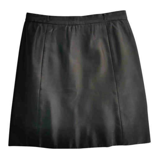 Short leather skirt