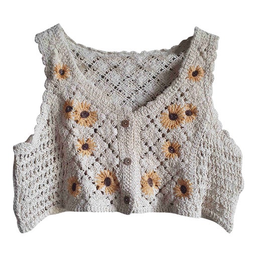 Crochet cropped top