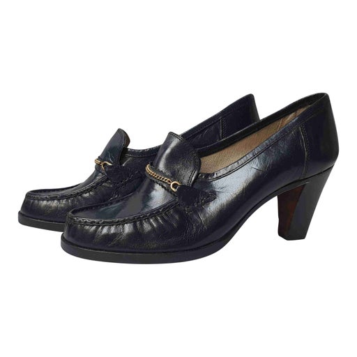 Leather heeled loafers
