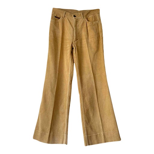 Pantalon flare en velours côtelé