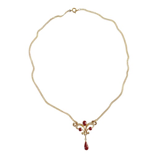 Golden metal pendant necklace
