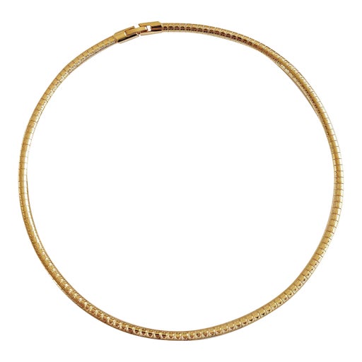 Golden metal necklace