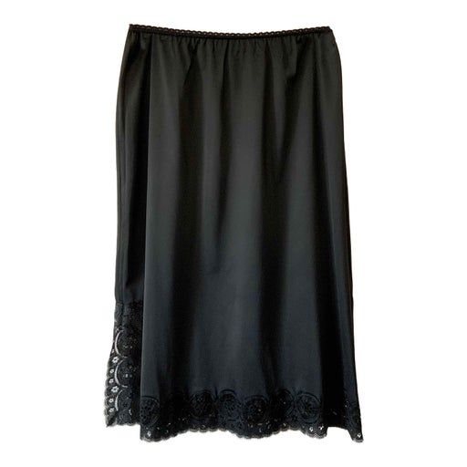 Satin skirt with lace