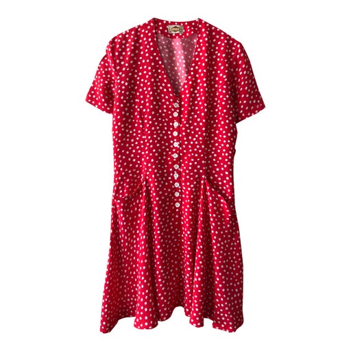 Robe rouge à pois