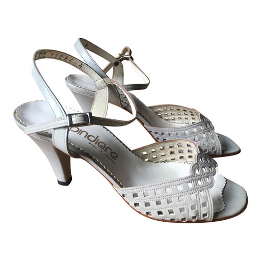 Sandales en cuir