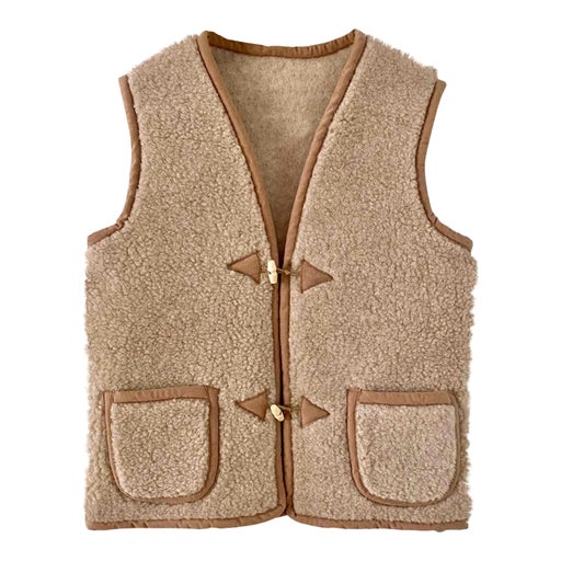 Sleeveless wool vest