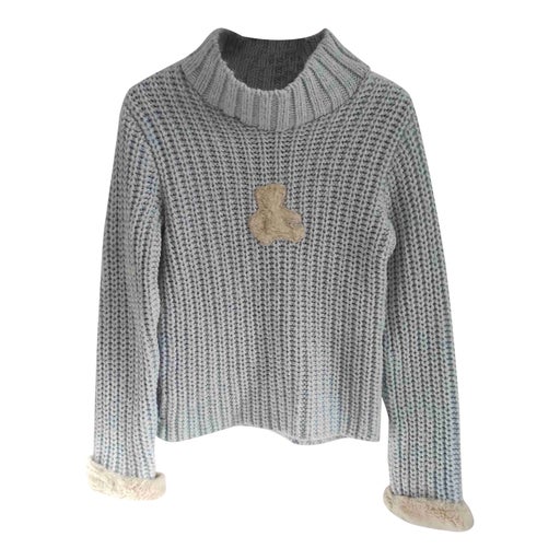 Woolen sweater
