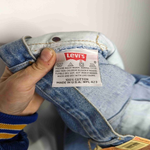 Jean Levi's 501 W25L34