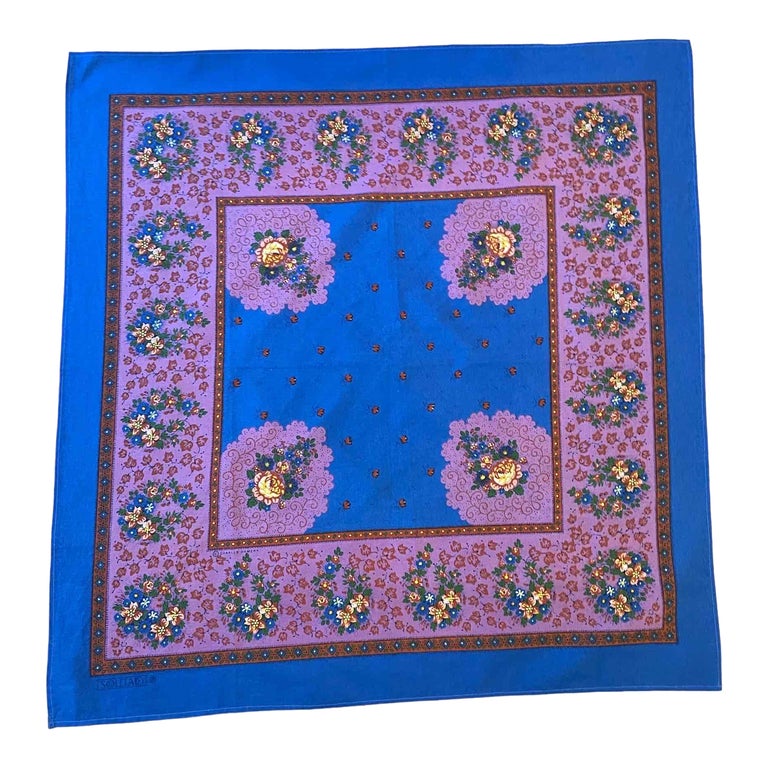 Foulard provençal