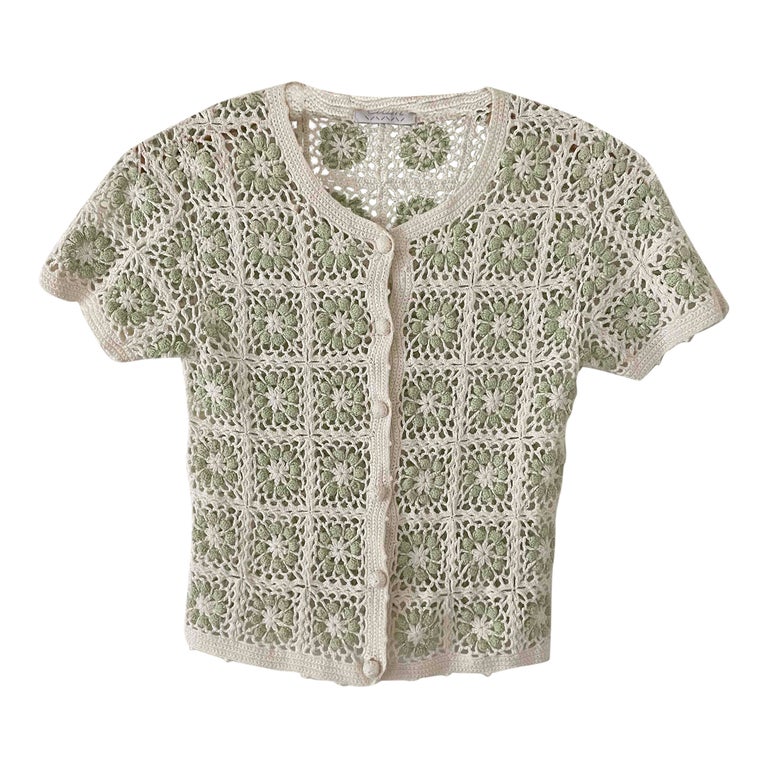 Top en crochet à fleurs