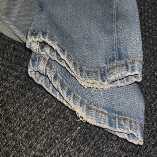 Jean Levi's 501 W27L34