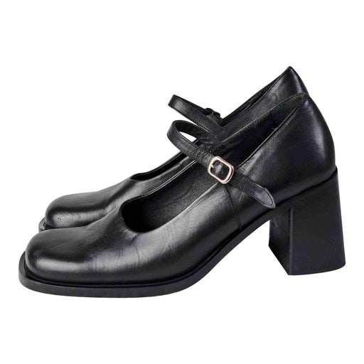 Babies en cuir