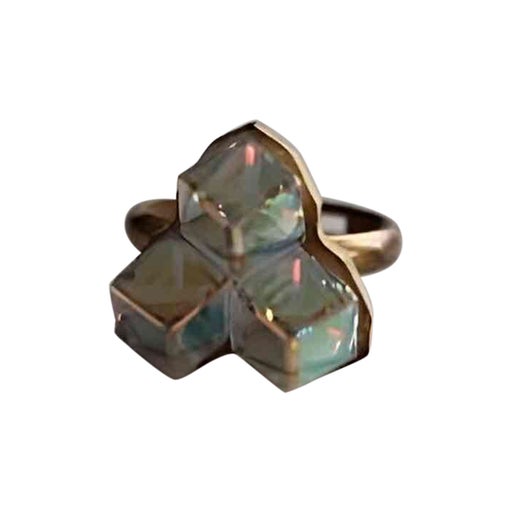 Bague en métal doré