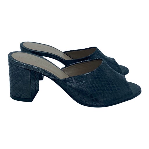 Carel mules