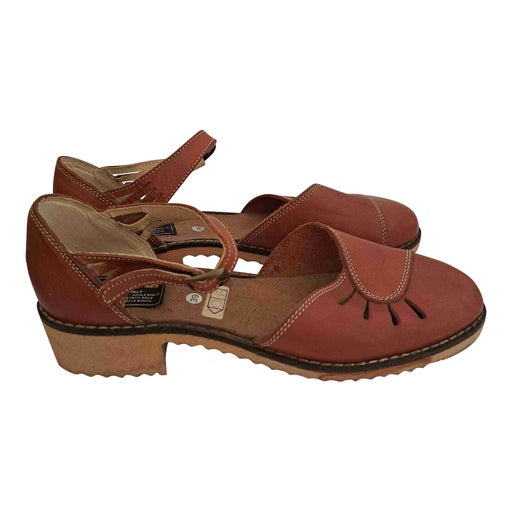 Babies en cuir