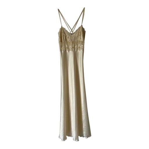 Robe nuisette satinée