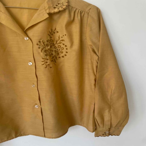 Chemise brodée
