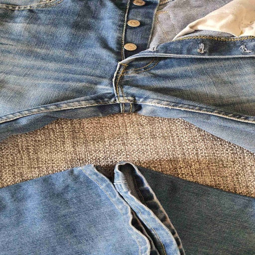 Jean Levi's 501 W27L34