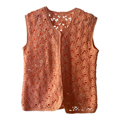 Sleeveless wool vest