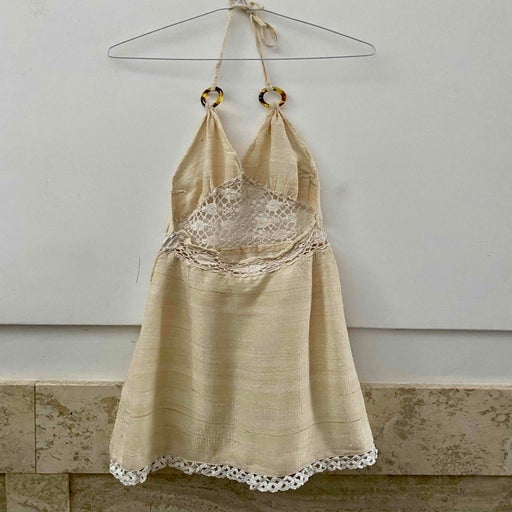 Robe dos nu en lin et crochet