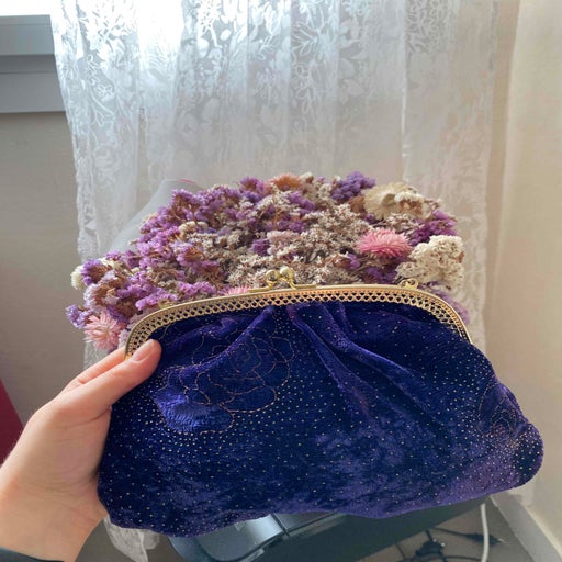 Mini sac en velours et paillettes