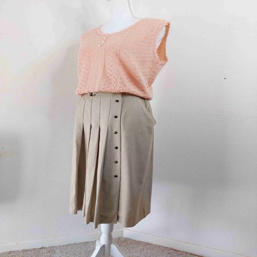 Silk pleated skirt