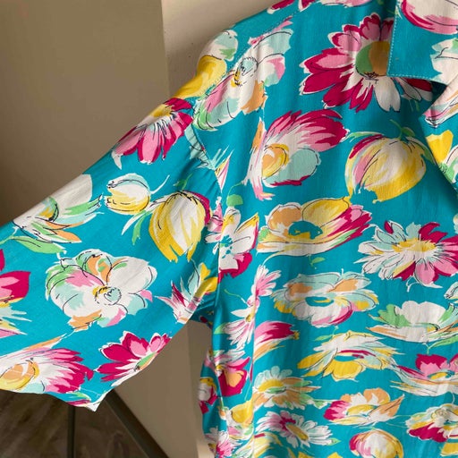 Chemise à fleurs