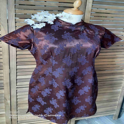 Robe asiatique satinée
