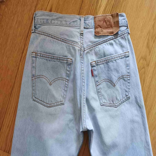 Jean Levi's 501 W29L34.