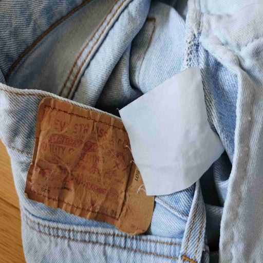 Jean Levi's 501 W29L34.