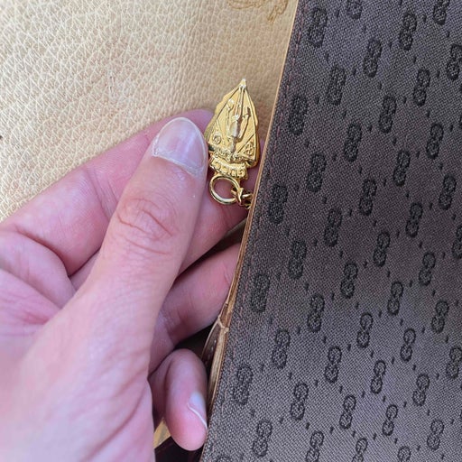 Gucci shoulder bag