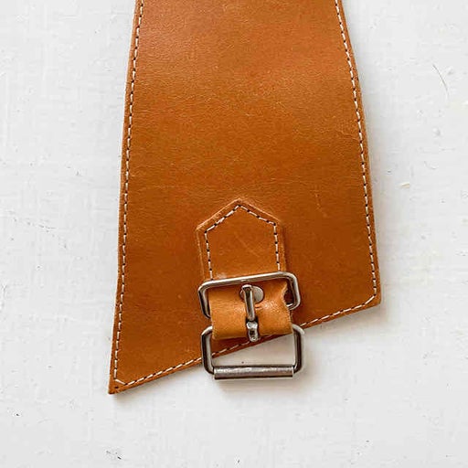 Ceinture asymétrique en cuir